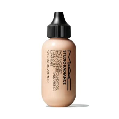M.A.C Studio Radiance Face and Body Radiant Sheer Foundation 50ml, W0